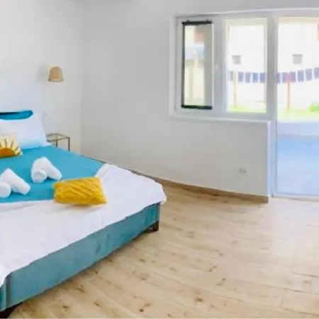 Pensjonat Casa De Oaspeti 2 Mai Două Mai
