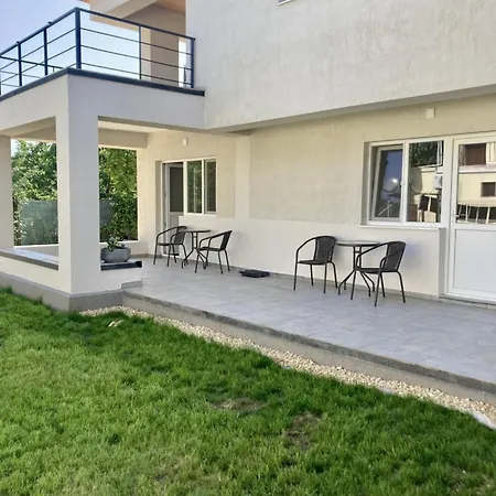 Casa De Oaspeti 2 Mai 3* Două Mai