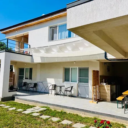 Gasthof Casa De Oaspeti 2 Mai Două Mai