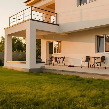 Casa De Oaspeti 2 Mai Două Mai